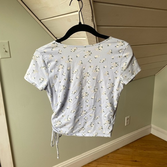 Hollister Cross Front Baby Tee Must Have Collection Blue White Flowers Size S - Picture 7 of 13